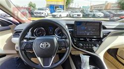 تۆیۆتا کامری